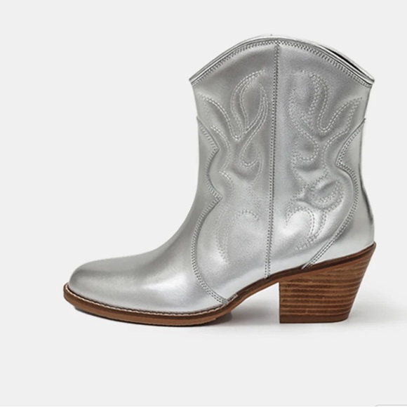 Silver Jolene Embroidered Western Leather Ankle Boots - Picture 3 of 11